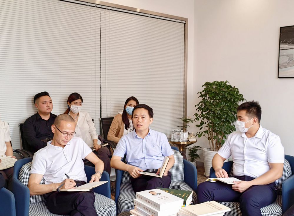 中虎國際公司舉辦“萬卷里”讀書會第九期分享會